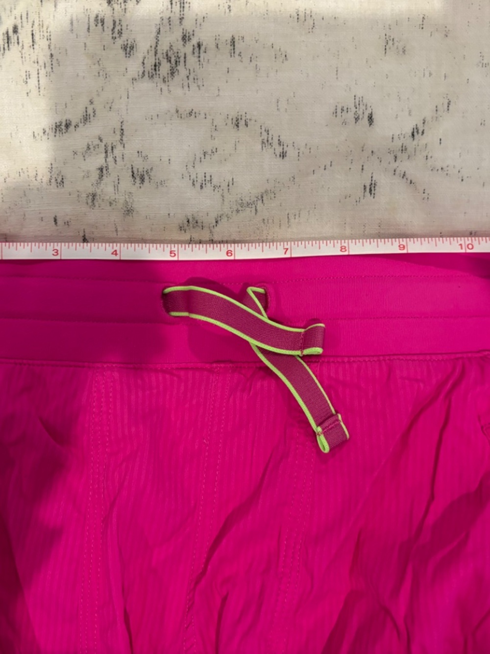 Ivivva by lululemon dance studio pant, cropped, Hot Pink, Size 14 (girls) - Picture 6 of 6